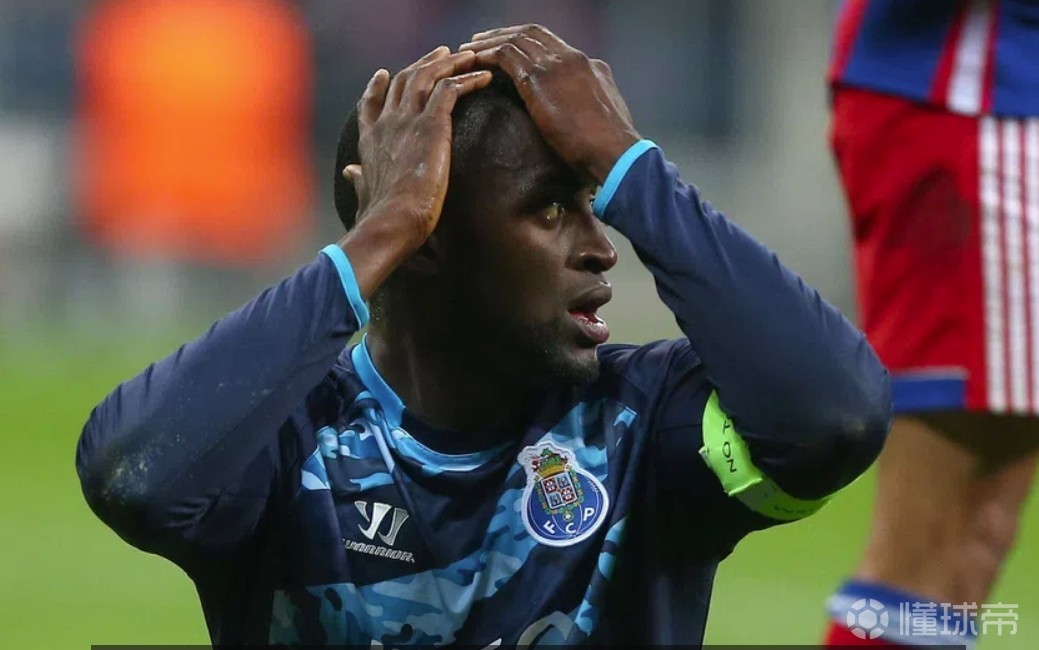 杰克逊-马丁内斯给教会捐了几十万欧，结果大部分被牧师挪用了