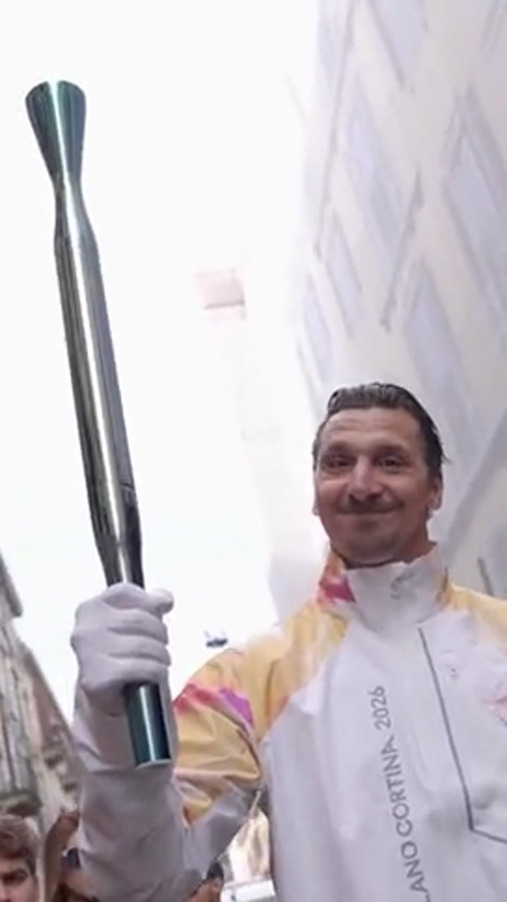 伊布昨日传递奥运火炬：意大利是我的第二故乡