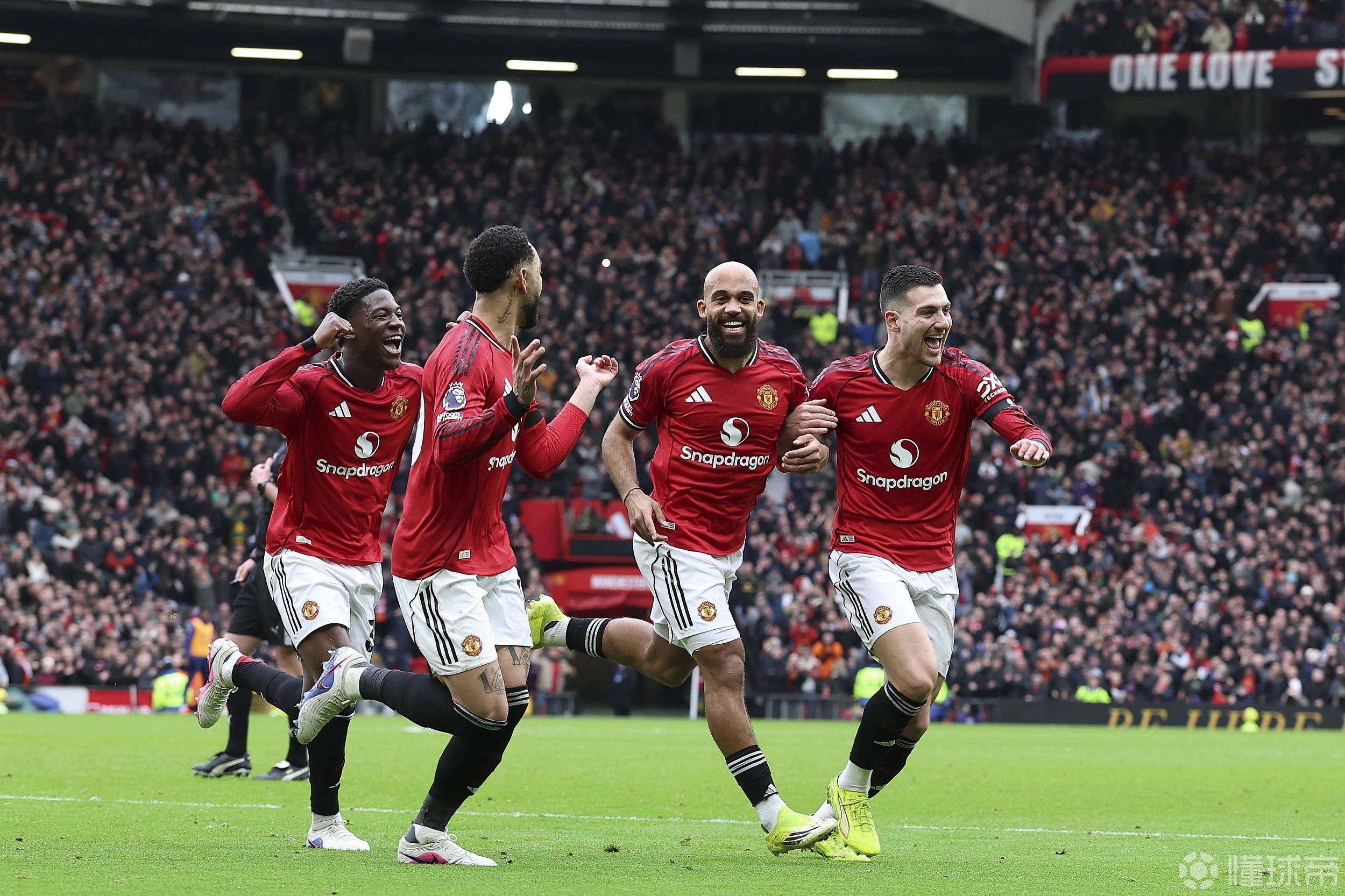 回归红魔的正常水准！曼联25轮后积44分，超越上赛季的总积分