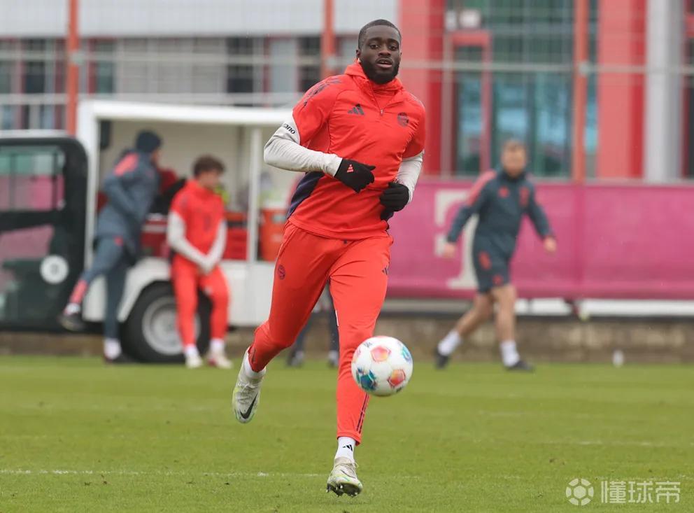 前拜仁总监：不理解于帕为何迟迟不续约，让拜仁等待如此之久