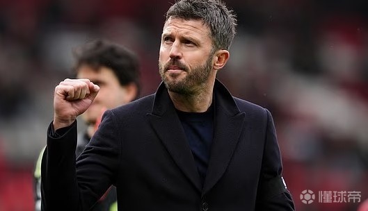 邮报：卡里克场上带队赢球场下谨言慎行，是阿莫林的完美对照