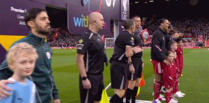 半场战报：利物浦0-0曼城，哈兰德失良机，红军0射正