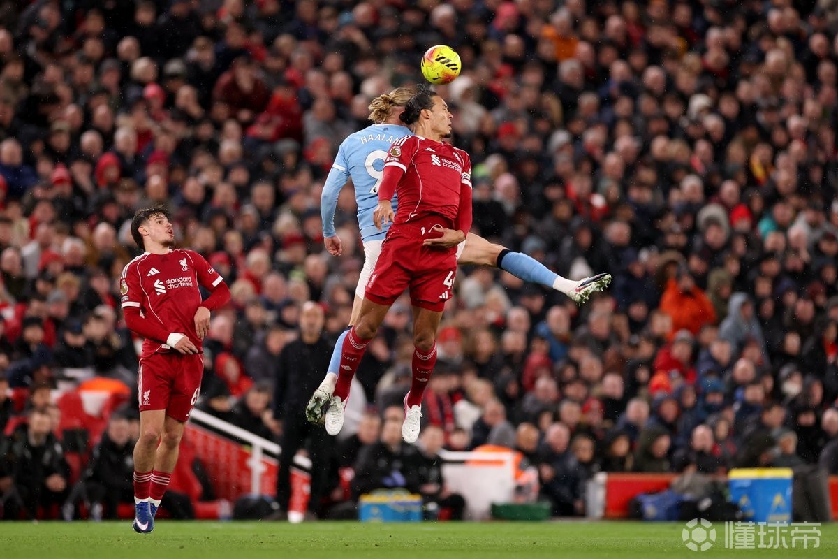 10次，为有统计以来曼城英超客战利物浦射门最多的上半场