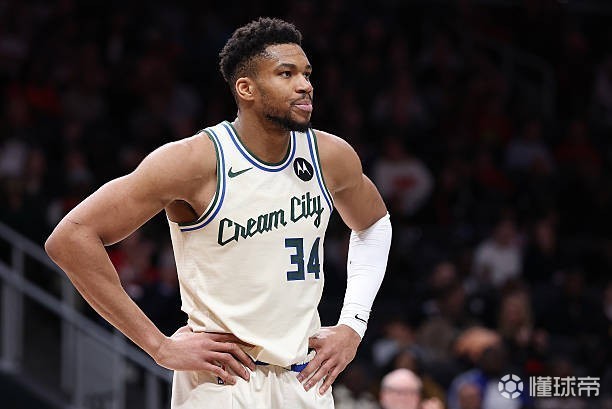 Shams：雄鹿希望延续“字母哥时代”，并和他争夺第2个总冠军