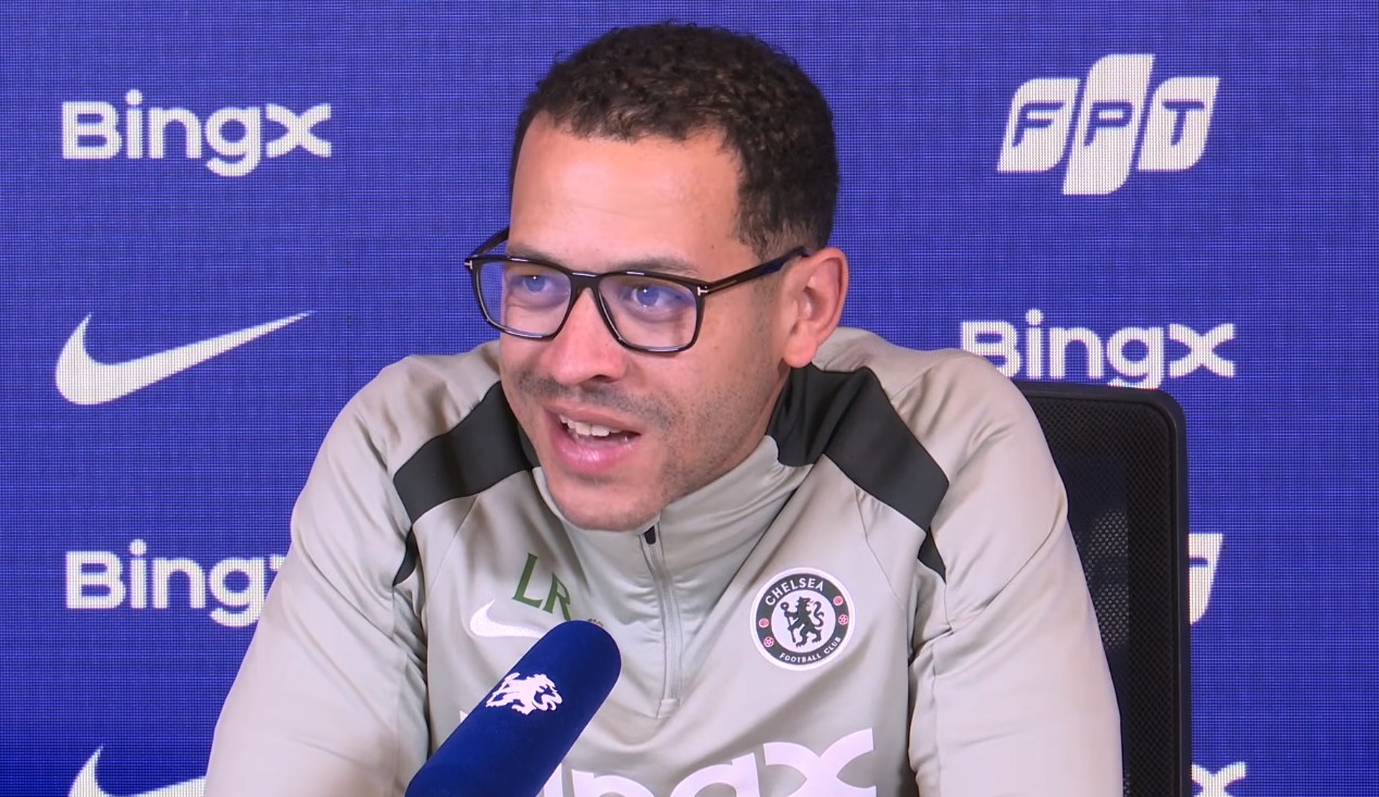 罗塞尼尔：球员夸我是好事，但他们多半只是想留在队里