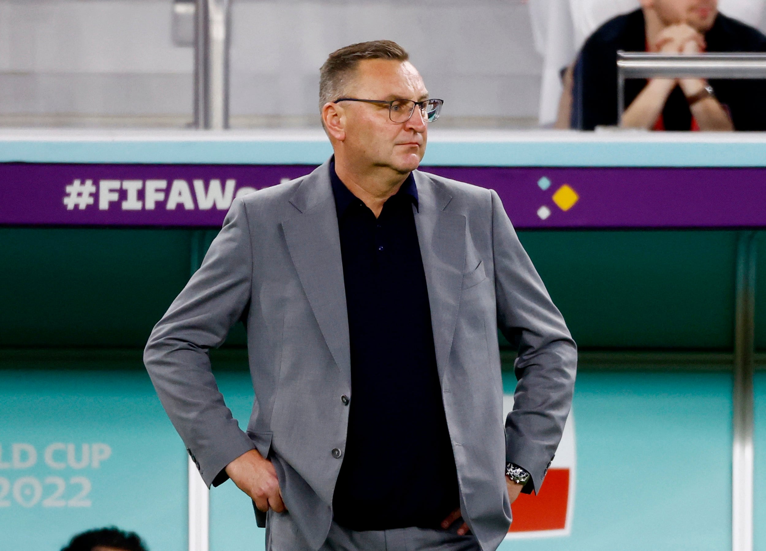 前波兰主帅：波兰总理向我道歉，说他许诺的奖金害我丢了工作