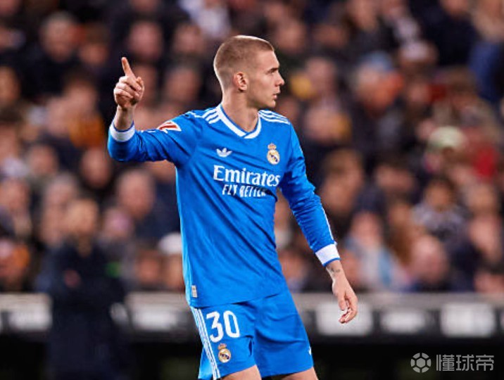 阿斯：马斯坦托诺大腿严重挫伤，但预计周末能出战皇家社会