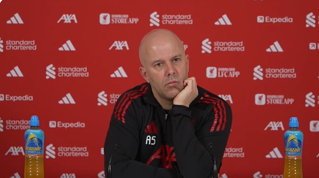 斯洛特：比赛剩7分钟我们只落后曼城5分 结束后变成了11分