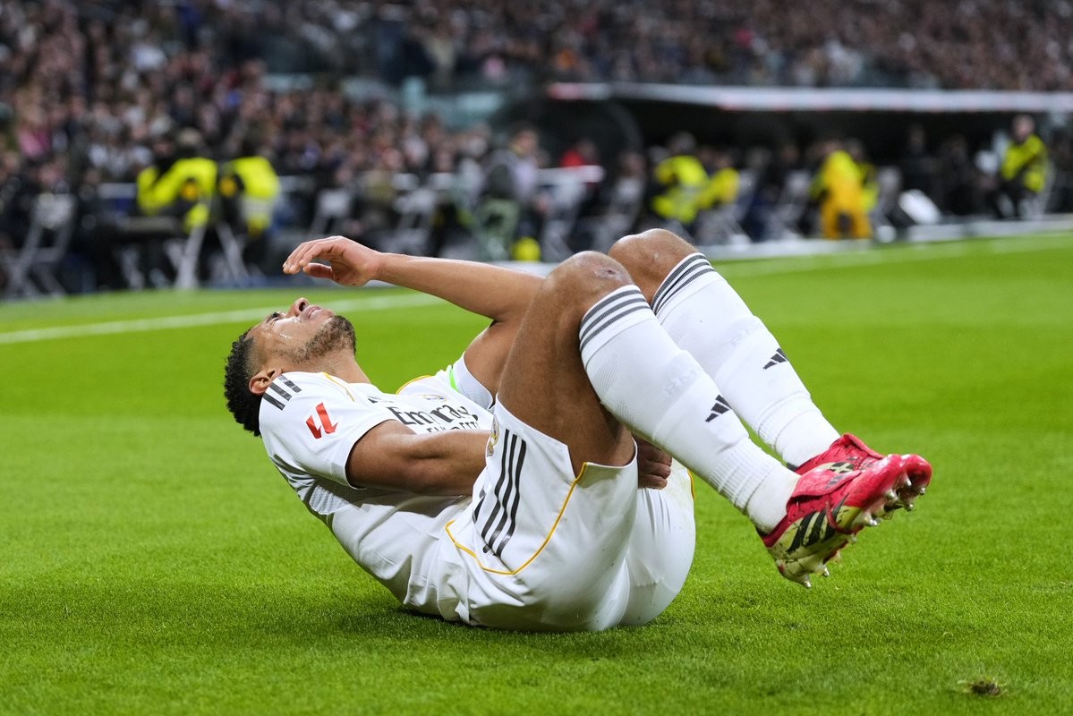 记者：贝林厄姆可能会伤缺两个月