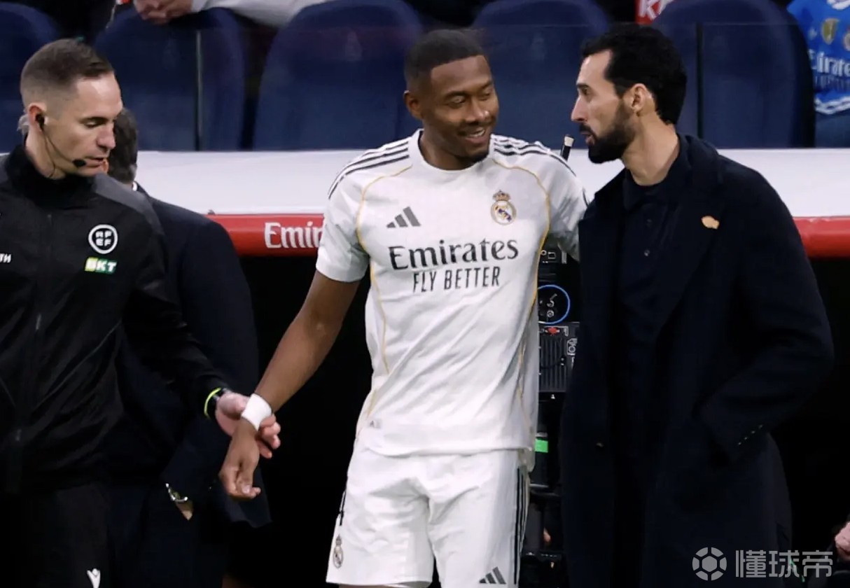 马卡：阿拉巴无法理解自己几乎没比赛机会，已就此与主帅沟通