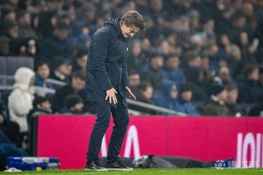 弗兰克：在这样棘手又困难的情况下，球员们付出了全部