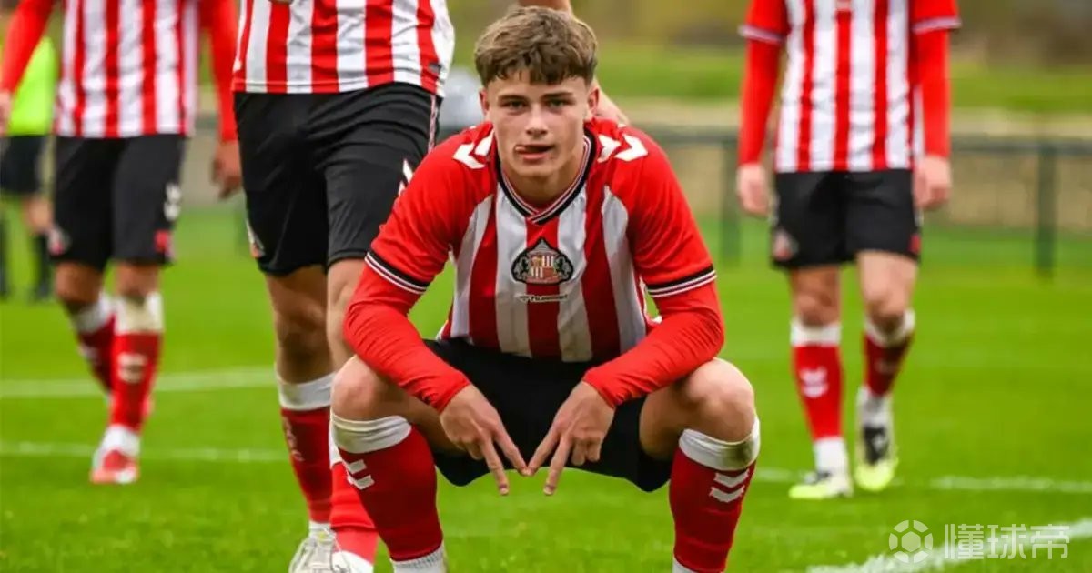 将门虎子，桑德兰小将马库斯-尼尔是前澳大利亚队长尼尔之子