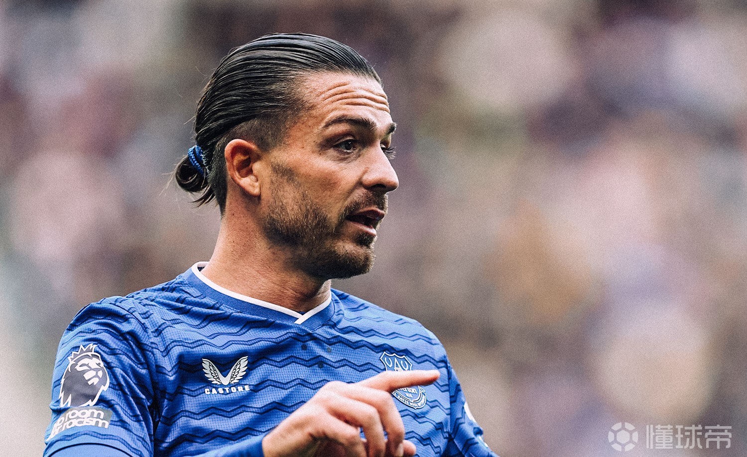 因9月份驾驶兰博基尼闯红灯，格拉利什被罚款1000镑+扣6分