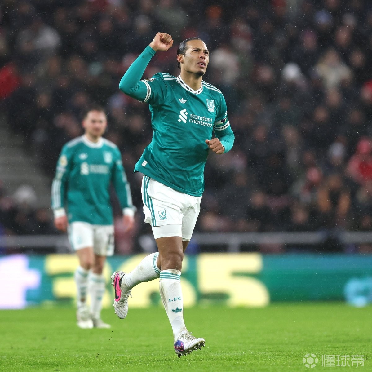 詹俊：利物浦本场防守端全员在线，斯洛特暂时可以松口气了