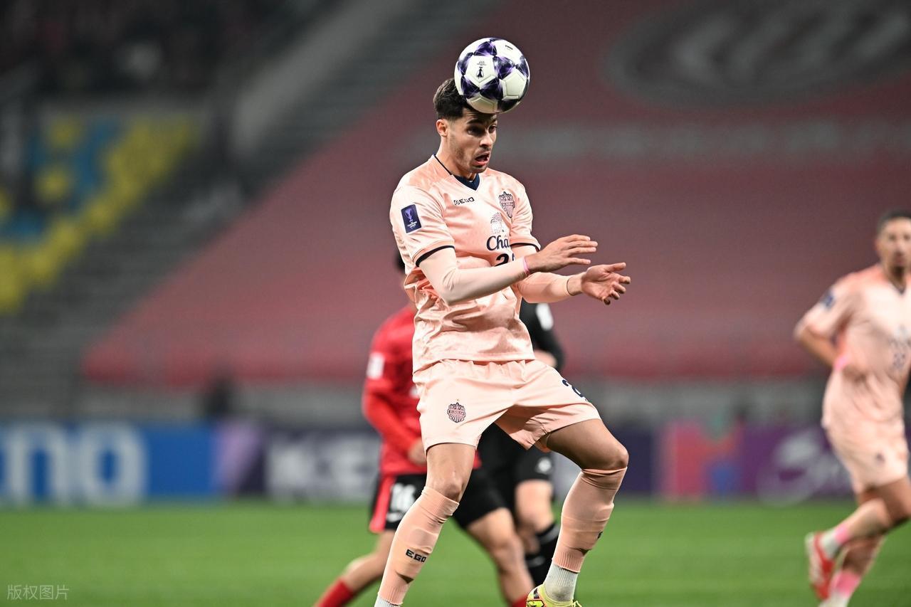 想念徐正源了？成都蓉城主场输给泰国球队，冬窗大换血引发争议！