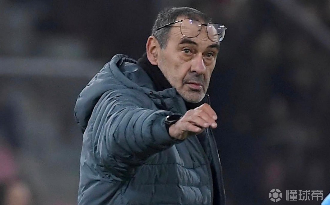 萨里：佩德罗还在医院，初步检查排除了骨折的可能性