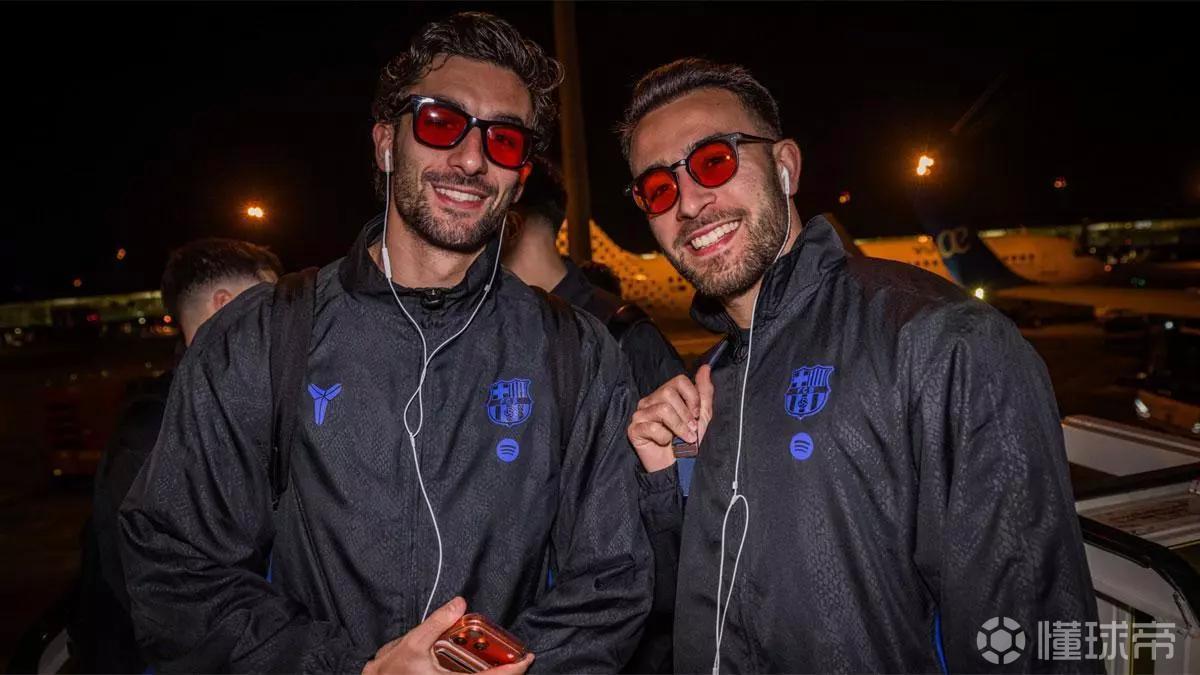 每体：跟风略伦特，三名巴萨球员夜间出行齐戴红色镜片