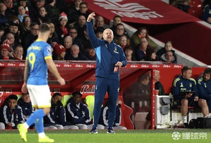 邮报：森林球员称戴奇重体能轻有球训练，有人赛前就感到疲惫