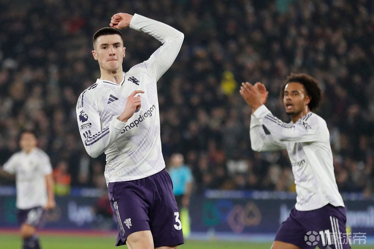 曼晚：弗莱彻给了谢什科很大帮助，他本人不爱刷社媒喜欢阅读