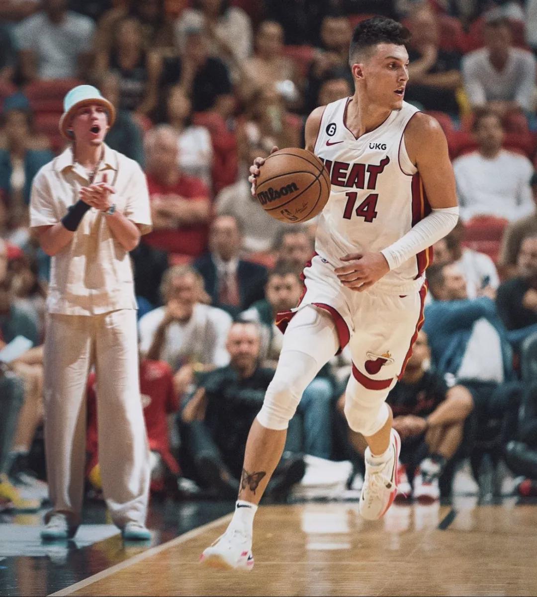 4年2.07亿！只打11场比赛！顶薪合同泡汤了