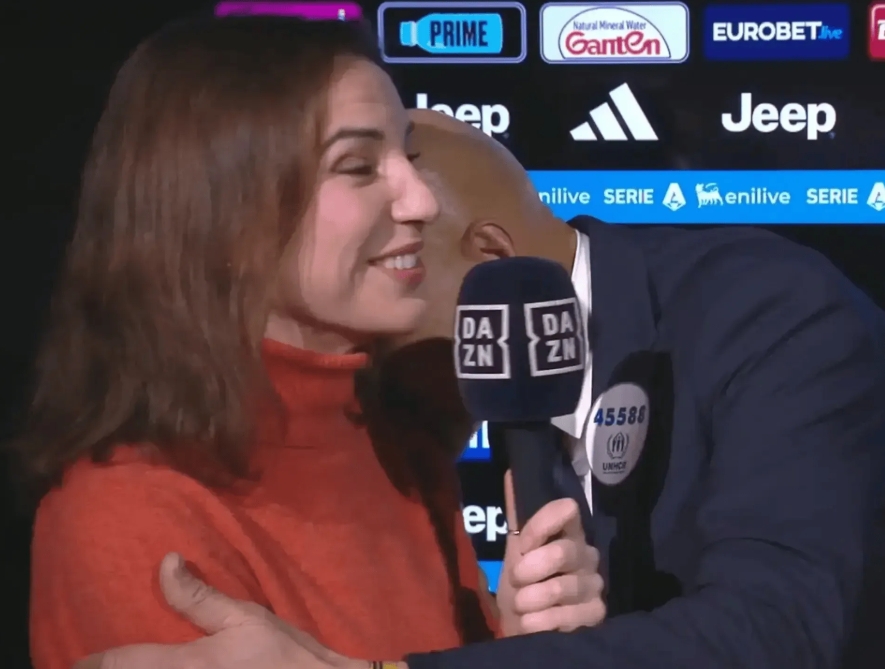 被斯帕莱蒂亲了的女记者：他没有不尊重我 不能算是骚扰