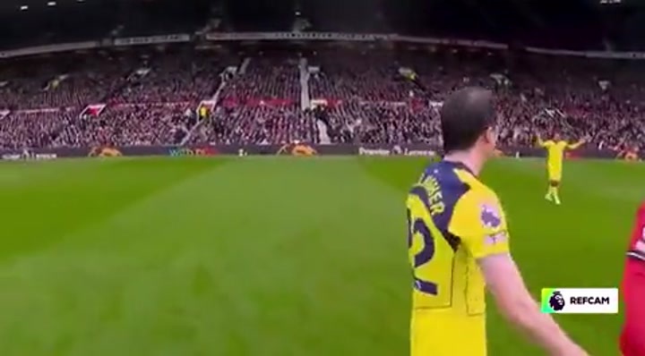 英超裁判第一视角看热刺红牌全过程