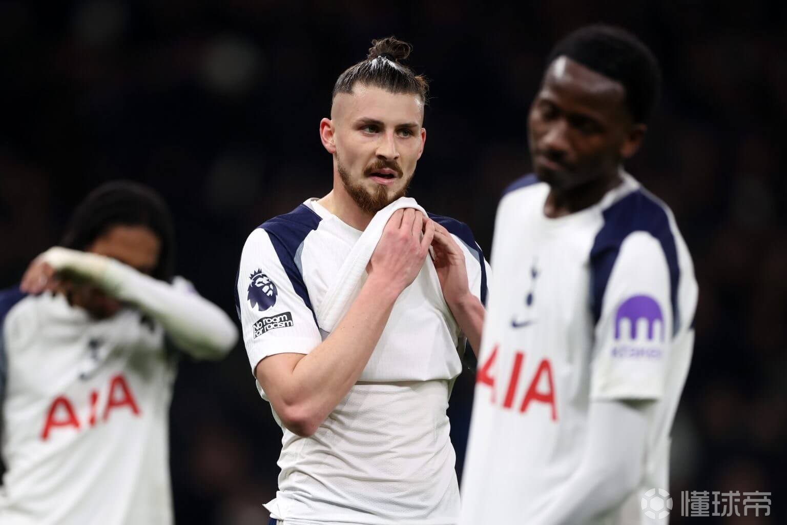 TA：本赛季英超将重演保级大战，若热刺降级现代足坛没有先例