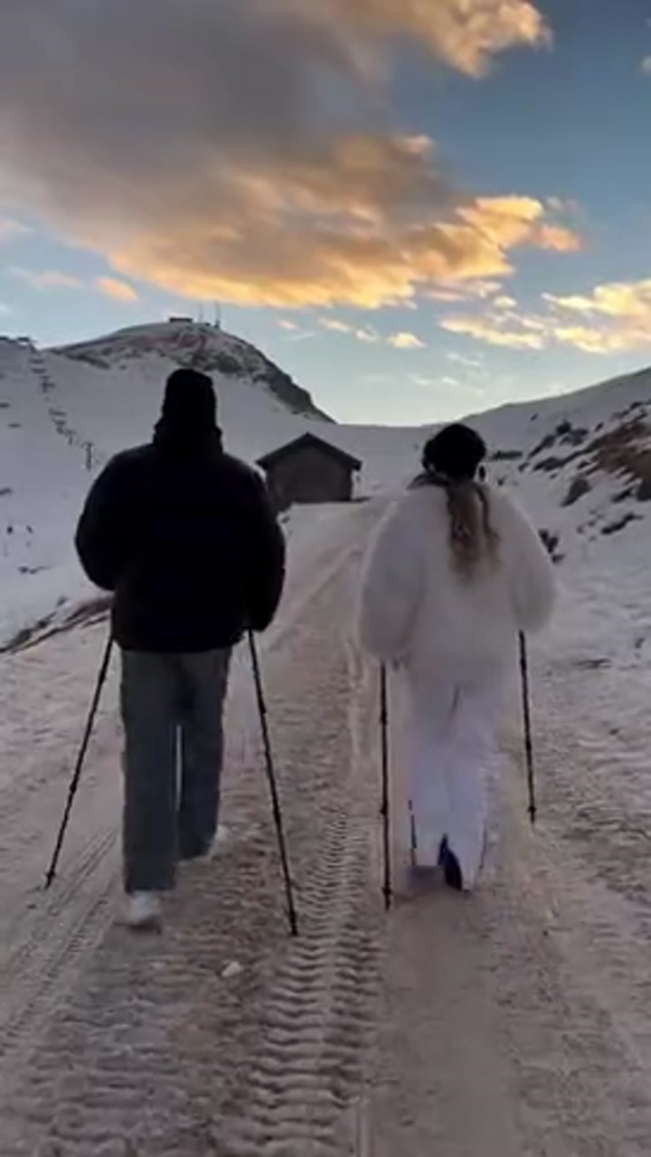 卡里乌斯老婆晒出和老公这些年的亲密时刻