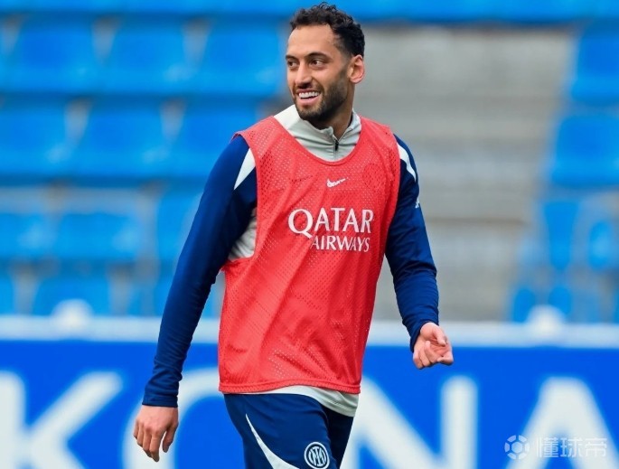 斯基拉：国米预计3月与恰尔汗奥卢谈续约，将提供2+1合同