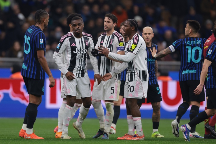 官方：尤文官员科莫利、基耶利尼被禁赛 卡卢卢维持停赛一场