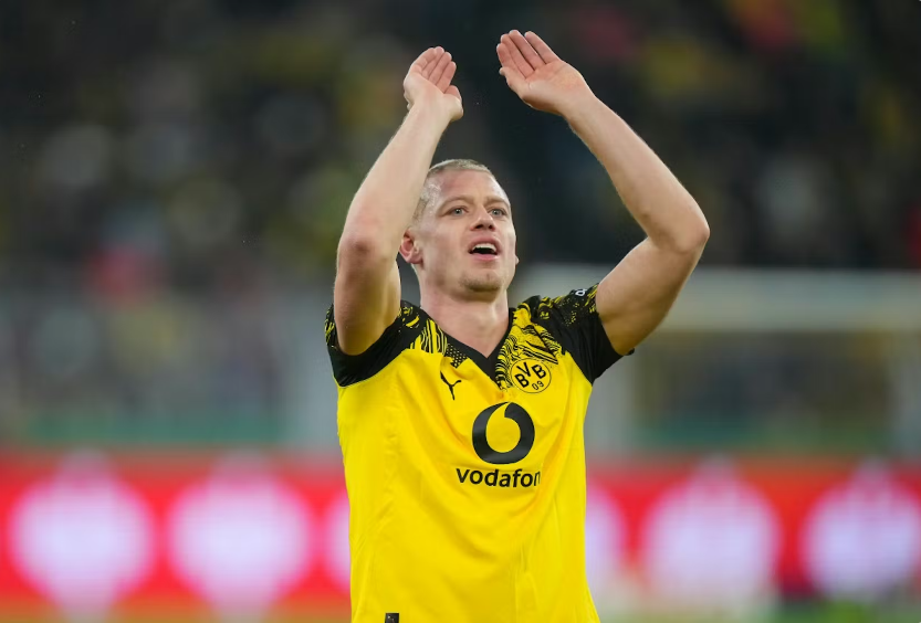 多特后卫瑞尔森传离队消息，曼联和纽卡均有意球员