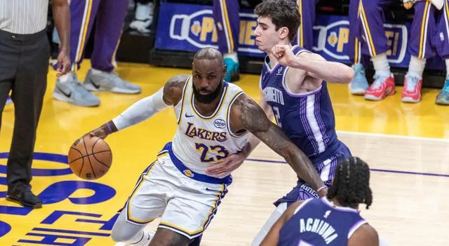 詹姆斯：湖人的一切取决于我们是否健康 有朝一日会成NBA球队老板