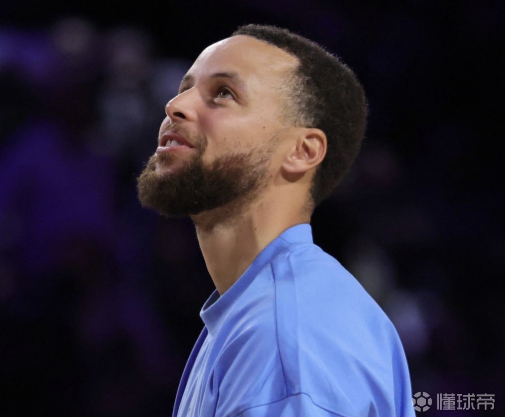 库里否认退役传闻：我觉得那一天不会很快到来
