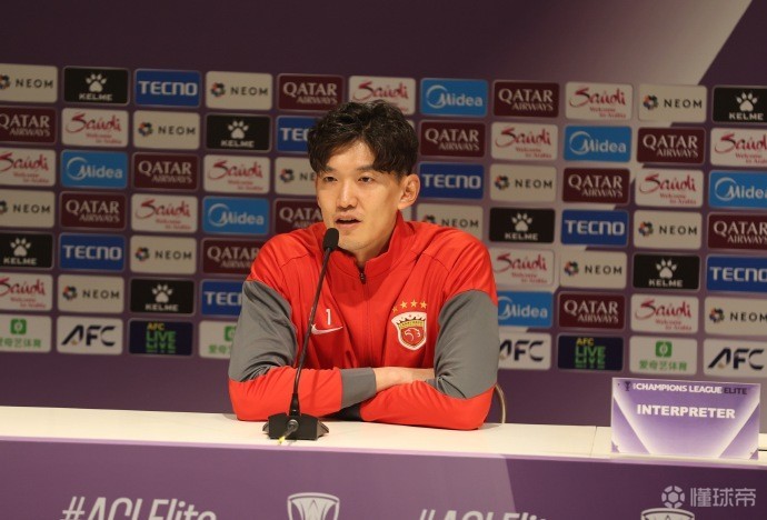 颜骏凌：亚冠对球队而言是很好的锻炼，我们一场比一场打得好