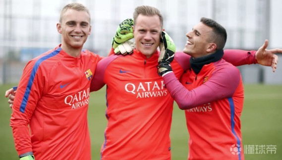 巴萨旧将：做巴萨门将心理必须极其强大；霍安还有提升空间