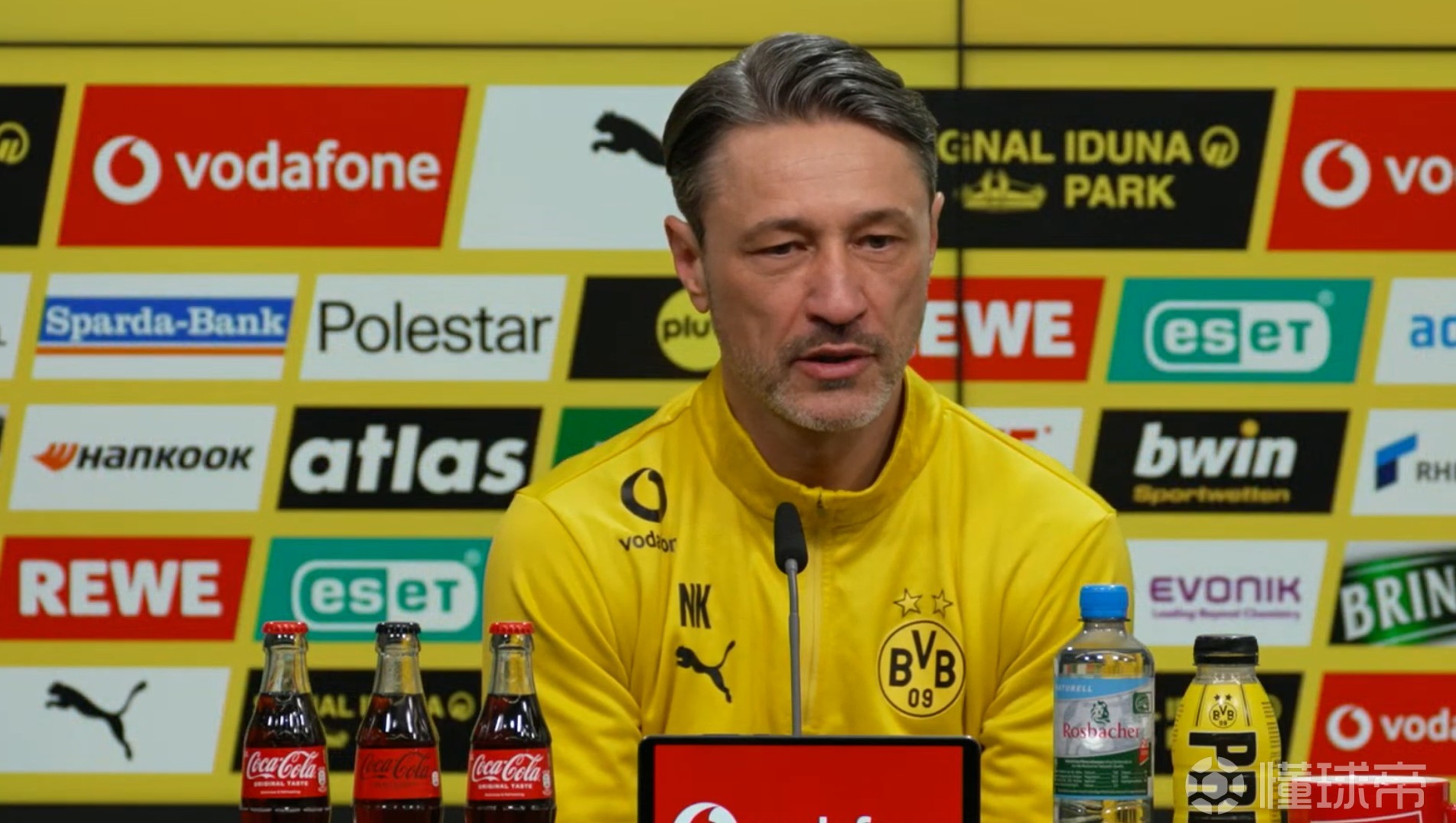 科瓦奇：施洛特贝克已经回到场地训练；安东是一名沉默的领袖