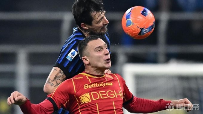 斯基拉：佛罗伦萨有意下赛季引进米兰17岁前锋卡马尔达