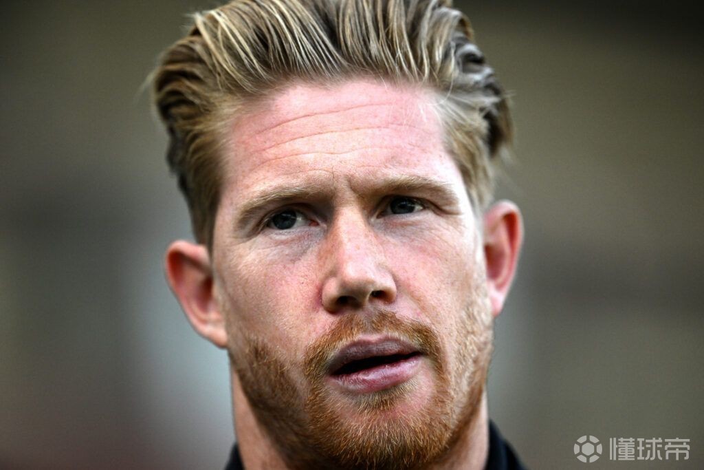 罗体：德布劳内预计明天返回意大利，将在基地继续恢复