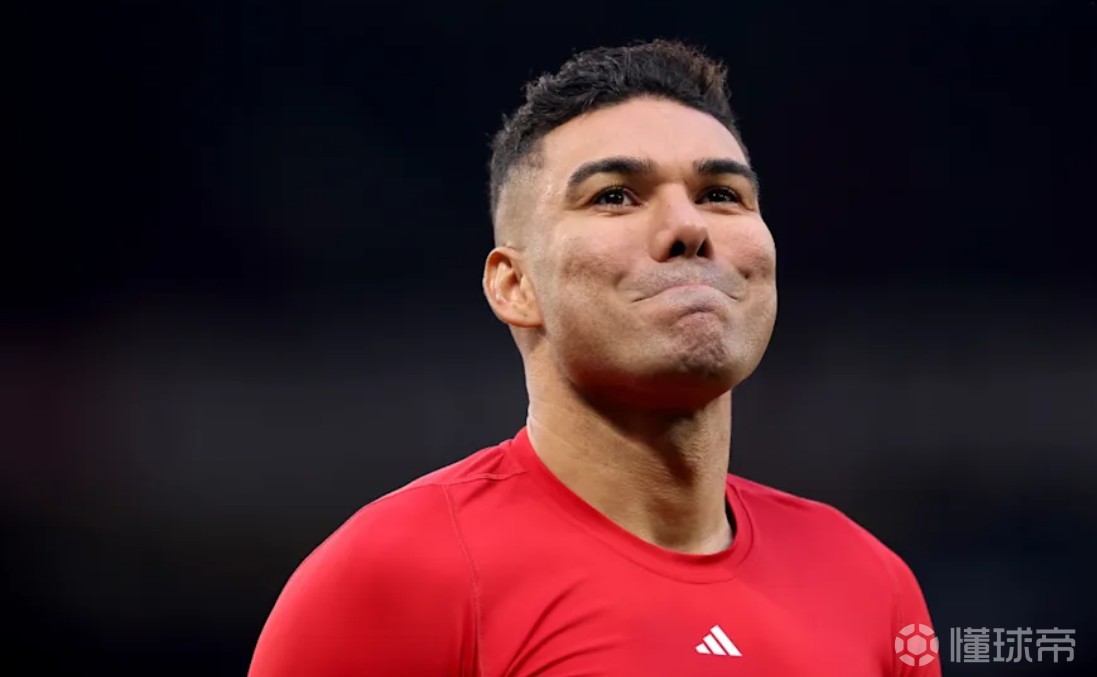 萨哈：我一直是卡塞米罗的支持者，看好托纳利或吉马良斯接班