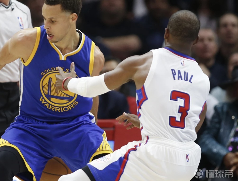 保罗谈2015年被库里背后运球晃倒：我确实踩到了他的脚