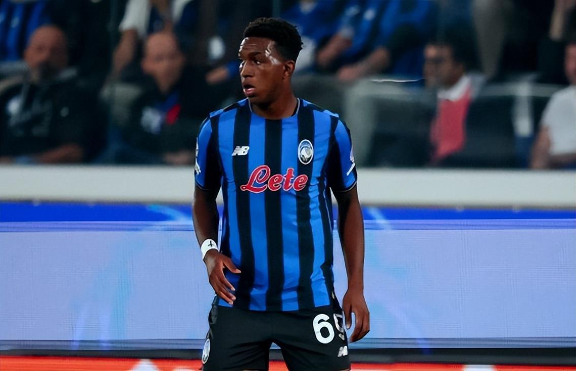 17岁后防天才闪耀意甲，半年后身价涨了800万欧，4大英超豪强疯抢