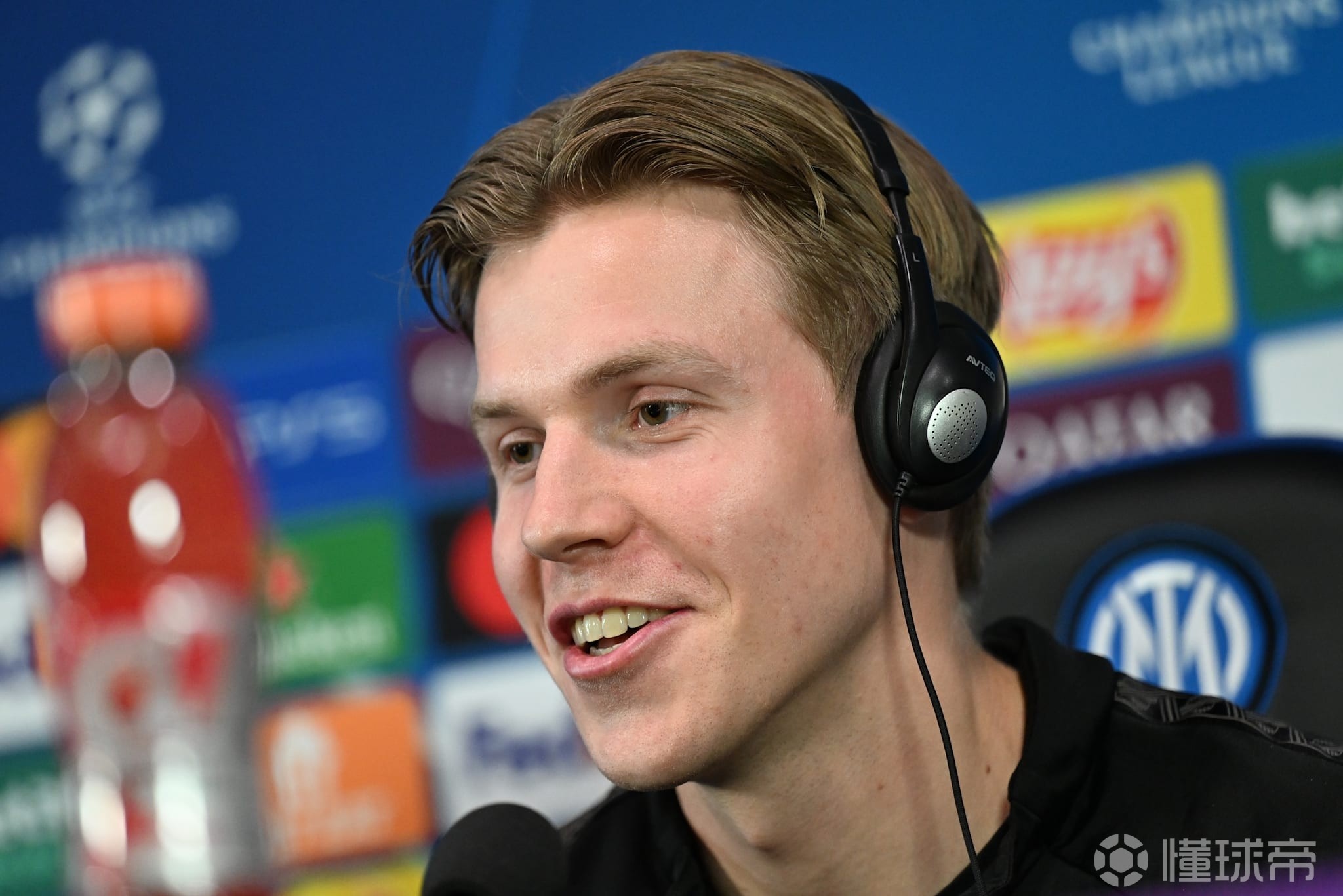 海于格：我和很多米兰队友都有联系，踢国米进球让他们很开心