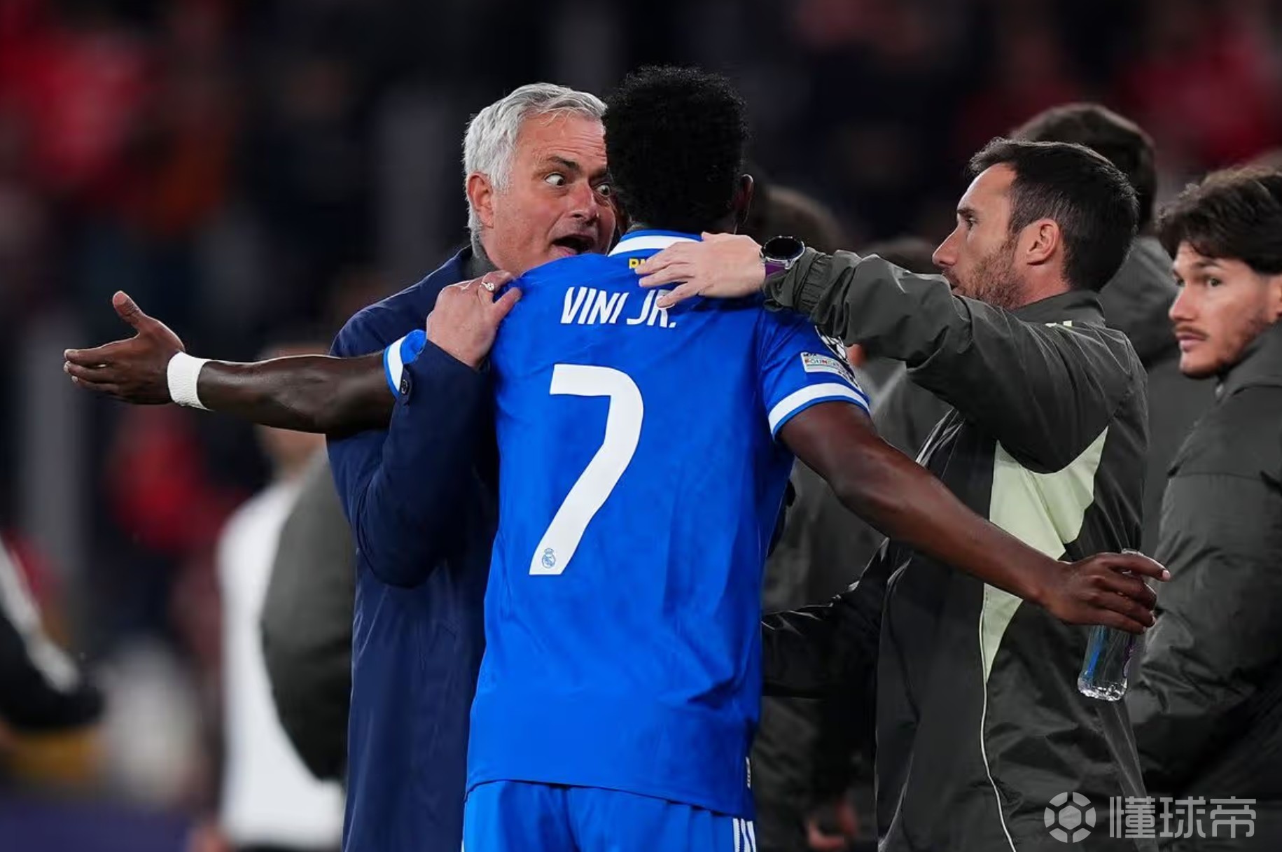 米克尔：不知道穆帅为何还没就有关维尼修斯庆祝的言论道歉