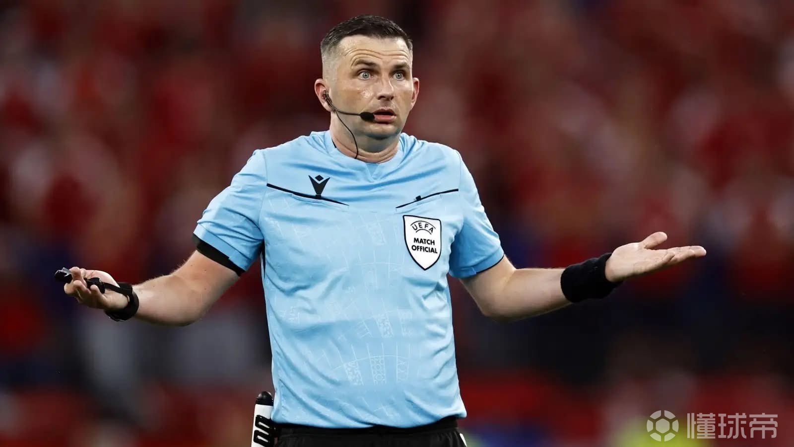 官方：英格兰名哨奥利弗将执法勒沃库森vs奥林匹亚科斯次回合