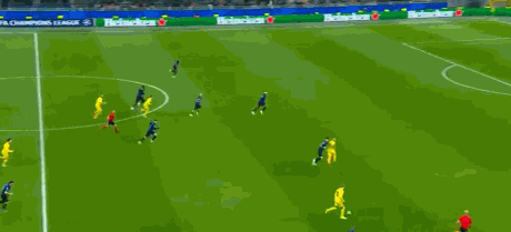 第72分钟，比赛悬念终结，埃夫连破门，国米0-2