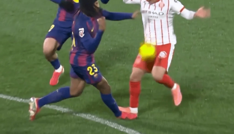 西裁委承认误判！巴萨回应：承认是一大步 避免是下一步