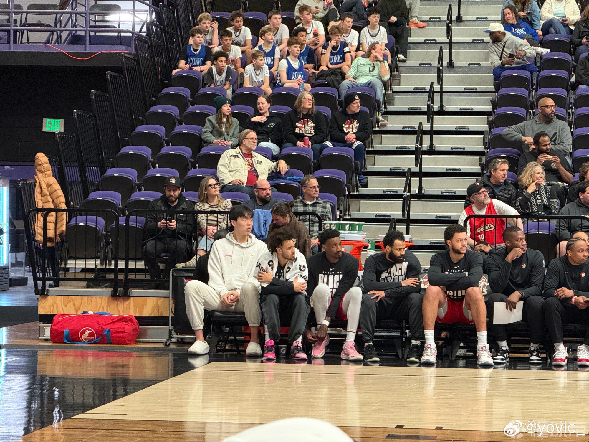 训练时摔伤，队记：杨瀚森因背部拉伤缺席今日G联赛比赛