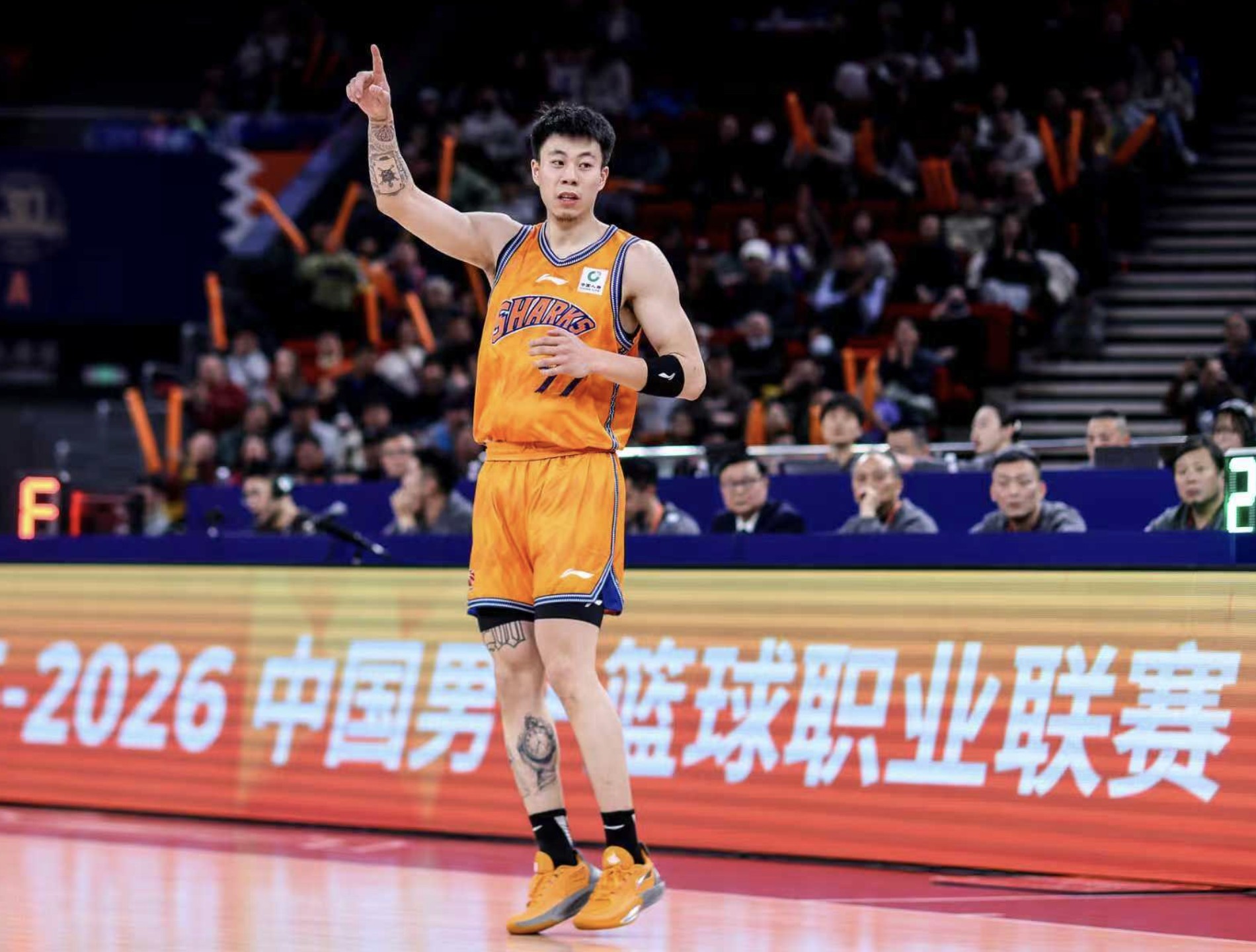 媒体人：张镇麟和邹阳将顶替孙铭徽及约克，进入南区全明星替补名单