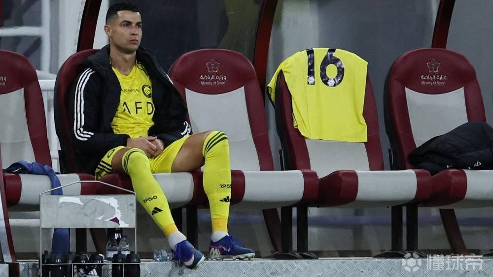 首发出场57分钟，外媒：C罗被换下后脸上不满的情绪清晰可见