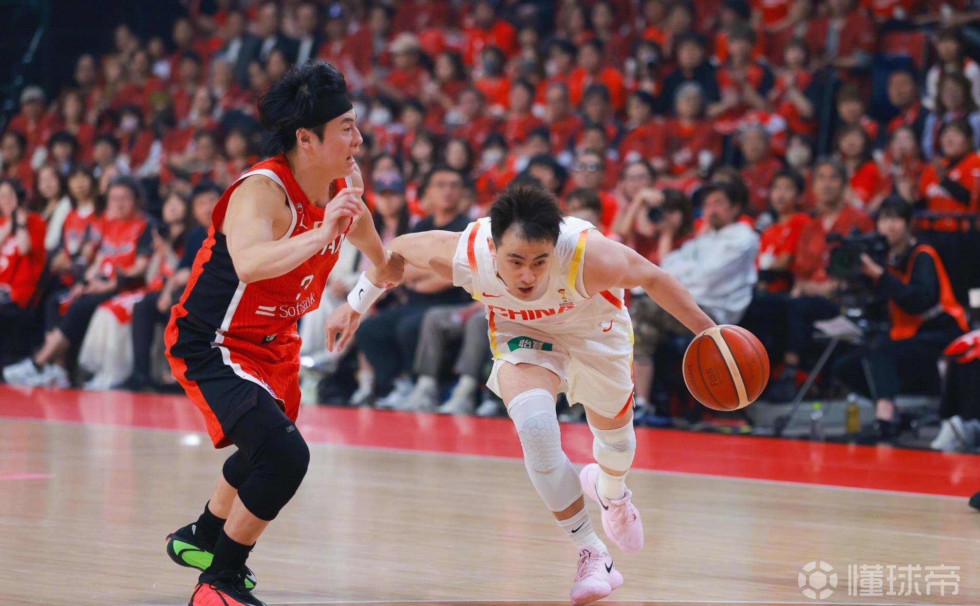 鞍山保罗，赵继伟替补出场18分钟，8中4&三分6中3取14分2断